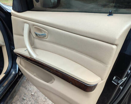 Черный БМВ 3 Серия, объемом двигателя 3 л и пробегом 252 тыс. км за 8000 $, фото 6 на Automoto.ua