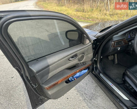 Черный БМВ 3 Серия, объемом двигателя 3 л и пробегом 290 тыс. км за 14000 $, фото 14 на Automoto.ua