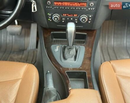 Чорний БМВ 3 Серія, об'ємом двигуна 3 л та пробігом 200 тис. км за 9500 $, фото 26 на Automoto.ua