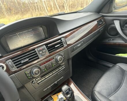 Черный БМВ 3 Серия, объемом двигателя 3 л и пробегом 290 тыс. км за 14000 $, фото 16 на Automoto.ua