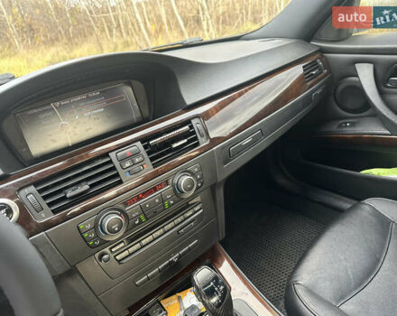 Черный БМВ 3 Серия, объемом двигателя 3 л и пробегом 290 тыс. км за 14000 $, фото 18 на Automoto.ua