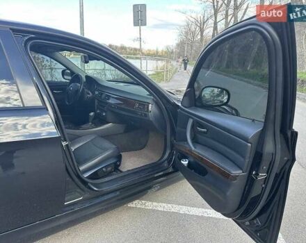 Черный БМВ 3 Серия, объемом двигателя 3 л и пробегом 202 тыс. км за 10000 $, фото 14 на Automoto.ua