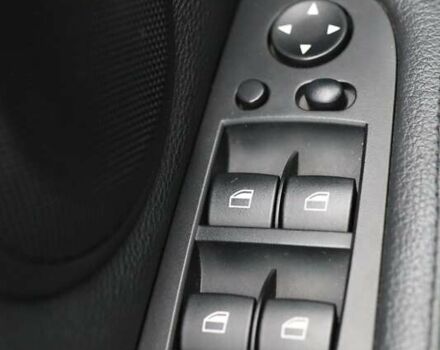 Черный БМВ 3 Серия, объемом двигателя 2 л и пробегом 329 тыс. км за 10400 $, фото 28 на Automoto.ua