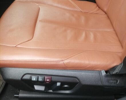 Чорний БМВ 3 Серія, об'ємом двигуна 2 л та пробігом 231 тис. км за 11000 $, фото 5 на Automoto.ua