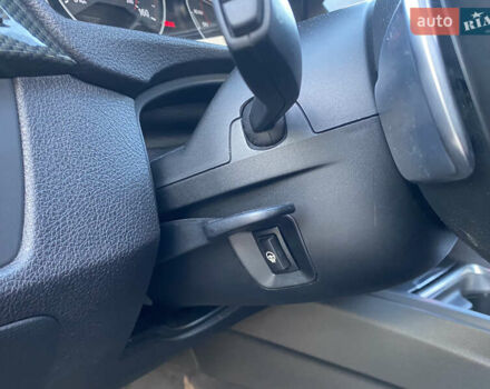 Чорний БМВ 3 Серія, об'ємом двигуна 2 л та пробігом 155 тис. км за 12999 $, фото 20 на Automoto.ua