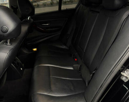 Чорний БМВ 3 Серія, об'ємом двигуна 2 л та пробігом 170 тис. км за 10250 $, фото 6 на Automoto.ua