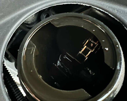 Чорний БМВ 3 Серія, об'ємом двигуна 2 л та пробігом 185 тис. км за 11700 $, фото 39 на Automoto.ua