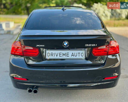 Чорний БМВ 3 Серія, об'ємом двигуна 2 л та пробігом 148 тис. км за 12800 $, фото 5 на Automoto.ua