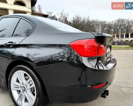 Черный БМВ 3 Серия, объемом двигателя 2 л и пробегом 162 тыс. км за 10990 $, фото 13 на Automoto.ua