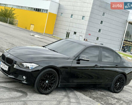 БМВ 3 Серия 2013 в Запорожье на Automoto.ua Черный БМВ 3 Серия, объемом двигателя 2 л и пробегом 164 тыс. км за 13999 $, фото 2 на Automoto.ua