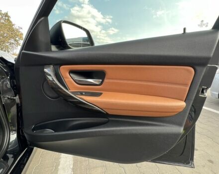 Черный БМВ 3 Серия, объемом двигателя 2 л и пробегом 193 тыс. км за 12000 $, фото 5 на Automoto.ua