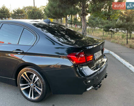 Черный БМВ 3 Серия, объемом двигателя 3 л и пробегом 214 тыс. км за 16999 $, фото 13 на Automoto.ua