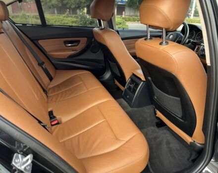 Черный БМВ 3 Серия, объемом двигателя 2 л и пробегом 193 тыс. км за 12000 $, фото 9 на Automoto.ua