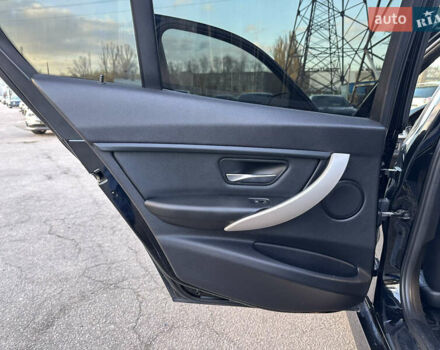 Черный БМВ 3 Серия, объемом двигателя 2 л и пробегом 198 тыс. км за 13900 $, фото 16 на Automoto.ua