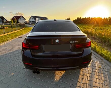 Черный БМВ 3 Серия, объемом двигателя 2 л и пробегом 87 тыс. км за 7400 $, фото 4 на Automoto.ua