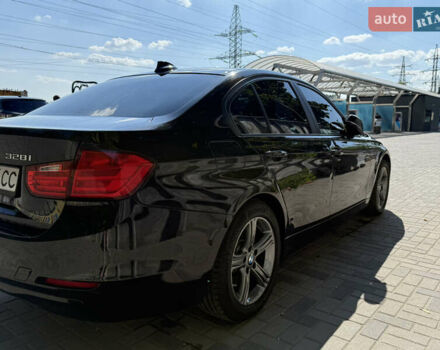 Черный БМВ 3 Серия, объемом двигателя 2 л и пробегом 235 тыс. км за 13299 $, фото 4 на Automoto.ua