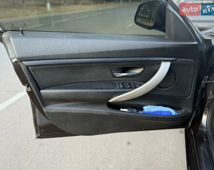 Чорний БМВ 3 Серія, об'ємом двигуна 2 л та пробігом 220 тис. км за 15000 $, фото 10 на Automoto.ua