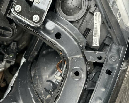 Чорний БМВ 3 Серія, об'ємом двигуна 2 л та пробігом 173 тис. км за 13450 $, фото 51 на Automoto.ua