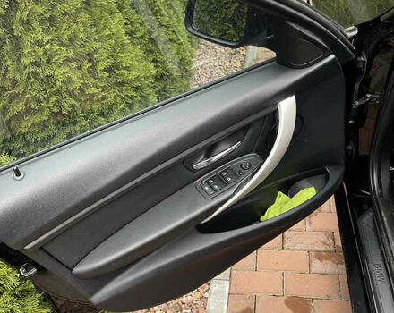 Черный БМВ 3 Серия, объемом двигателя 2 л и пробегом 246 тыс. км за 13300 $, фото 11 на Automoto.ua