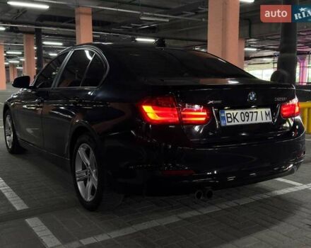 Чорний БМВ 3 Серія, об'ємом двигуна 2 л та пробігом 241 тис. км за 12490 $, фото 4 на Automoto.ua