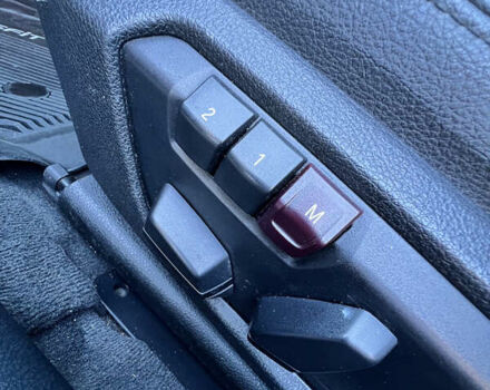 Чорний БМВ 3 Серія, об'ємом двигуна 2 л та пробігом 235 тис. км за 13900 $, фото 13 на Automoto.ua