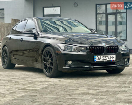 БМВ 3 Серия 2015 в Черкассах на Automoto.ua Черный БМВ 3 Серия, объемом двигателя 2 л и пробегом 147 тыс. км за 14999 $, фото 4 на Automoto.ua