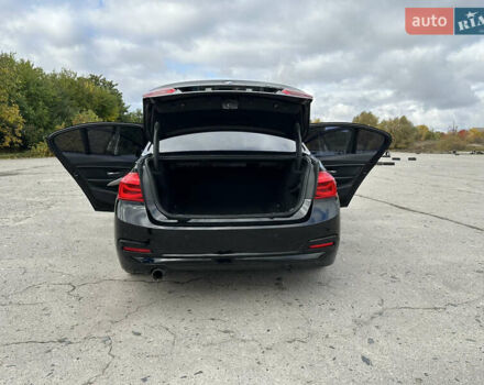 Черный БМВ 3 Серия, объемом двигателя 2 л и пробегом 77 тыс. км за 13999 $, фото 34 на Automoto.ua