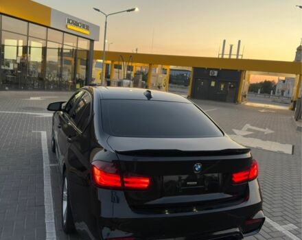 БМВ 3 Серия 2015 в Днепре (Днепропетровске) на Automoto.ua Черный БМВ 3 Серия, объемом двигателя 0 л и пробегом 130 тыс. км за 15000 $, фото 4 на Automoto.ua