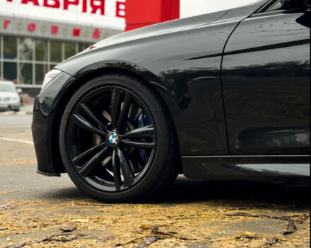 Черный БМВ 3 Серия, объемом двигателя 3 л и пробегом 216 тыс. км за 18000 $, фото 5 на Automoto.ua