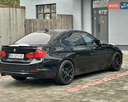 БМВ 3 Серия 2015 в Черкассах на Automoto.ua Черный БМВ 3 Серия, объемом двигателя 2 л и пробегом 147 тыс. км за 14999 $, фото 5 на Automoto.ua