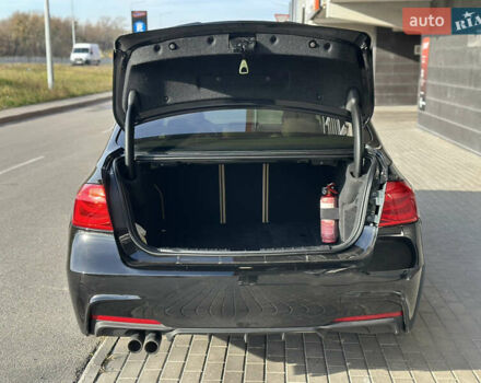 Чорний БМВ 3 Серія, об'ємом двигуна 2 л та пробігом 143 тис. км за 16700 $, фото 14 на Automoto.ua