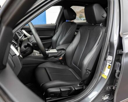 Черный БМВ 3 Серия, объемом двигателя 2 л и пробегом 72 тыс. км за 10000 $, фото 7 на Automoto.ua