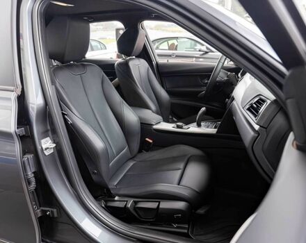 Черный БМВ 3 Серия, объемом двигателя 2 л и пробегом 72 тыс. км за 10000 $, фото 12 на Automoto.ua