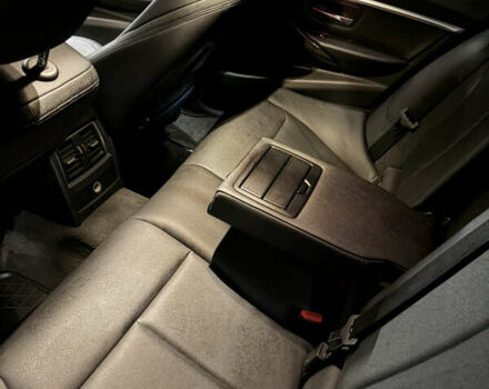 Чорний БМВ 3 Серія, об'ємом двигуна 2 л та пробігом 149 тис. км за 16100 $, фото 12 на Automoto.ua