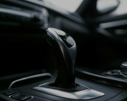 Черный БМВ 3 Серия, объемом двигателя 2 л и пробегом 140 тыс. км за 9000 $, фото 12 на Automoto.ua