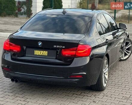 Чорний БМВ 3 Серія, об'ємом двигуна 2 л та пробігом 112 тис. км за 20500 $, фото 19 на Automoto.ua