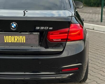 Черный БМВ 3 Серия, объемом двигателя 2 л и пробегом 112 тыс. км за 20500 $, фото 7 на Automoto.ua