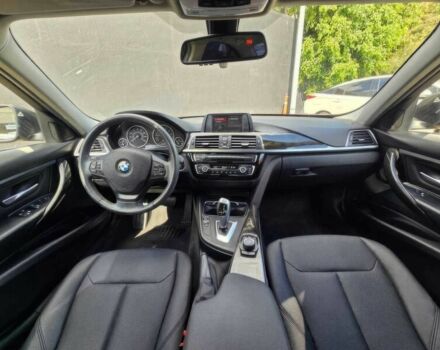 Черный БМВ 3 Серия, объемом двигателя 2 л и пробегом 37 тыс. км за 11000 $, фото 9 на Automoto.ua