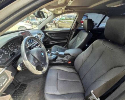 Черный БМВ 3 Серия, объемом двигателя 2 л и пробегом 37 тыс. км за 11000 $, фото 8 на Automoto.ua