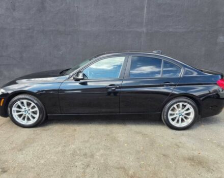 Черный БМВ 3 Серия, объемом двигателя 2 л и пробегом 37 тыс. км за 11000 $, фото 4 на Automoto.ua