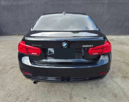 Черный БМВ 3 Серия, объемом двигателя 2 л и пробегом 37 тыс. км за 11000 $, фото 6 на Automoto.ua