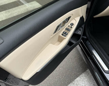 Черный БМВ 3 Серия, объемом двигателя 2 л и пробегом 64 тыс. км за 29900 $, фото 11 на Automoto.ua