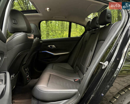 Чорний БМВ 3 Серія, об'ємом двигуна 2 л та пробігом 177 тис. км за 28300 $, фото 46 на Automoto.ua