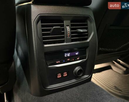 Чорний БМВ 3 Серія, об'ємом двигуна 2 л та пробігом 177 тис. км за 28300 $, фото 44 на Automoto.ua