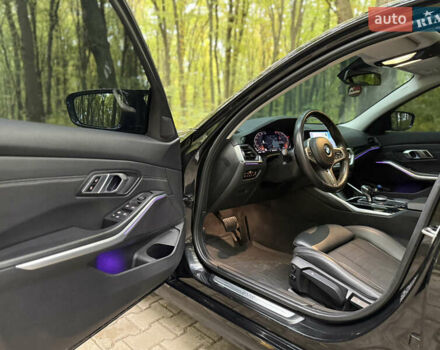 Чорний БМВ 3 Серія, об'ємом двигуна 2 л та пробігом 177 тис. км за 28300 $, фото 26 на Automoto.ua