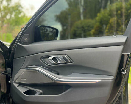 Черный БМВ 3 Серия, объемом двигателя 2 л и пробегом 113 тыс. км за 32000 $, фото 10 на Automoto.ua