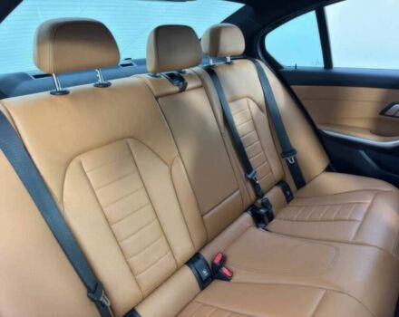 Чорний БМВ 3 Серія, об'ємом двигуна 2 л та пробігом 50 тис. км за 14000 $, фото 11 на Automoto.ua