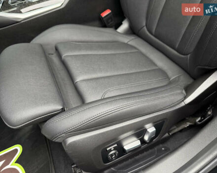 Чорний БМВ 3 Серія, об'ємом двигуна 2 л та пробігом 43 тис. км за 28990 $, фото 36 на Automoto.ua