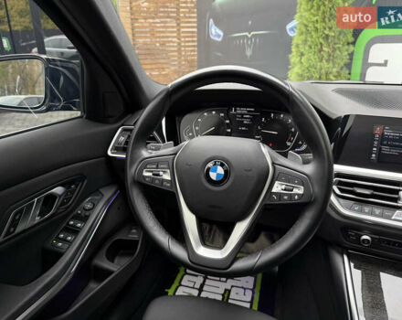 Чорний БМВ 3 Серія, об'ємом двигуна 2 л та пробігом 43 тис. км за 28990 $, фото 15 на Automoto.ua