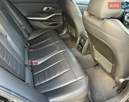 БМВ 3 Серия 2020 в Гниване на Automoto.ua Черный БМВ 3 Серия, объемом двигателя 2 л и пробегом 165 тыс. км за 28750 $, фото 28 на Automoto.ua